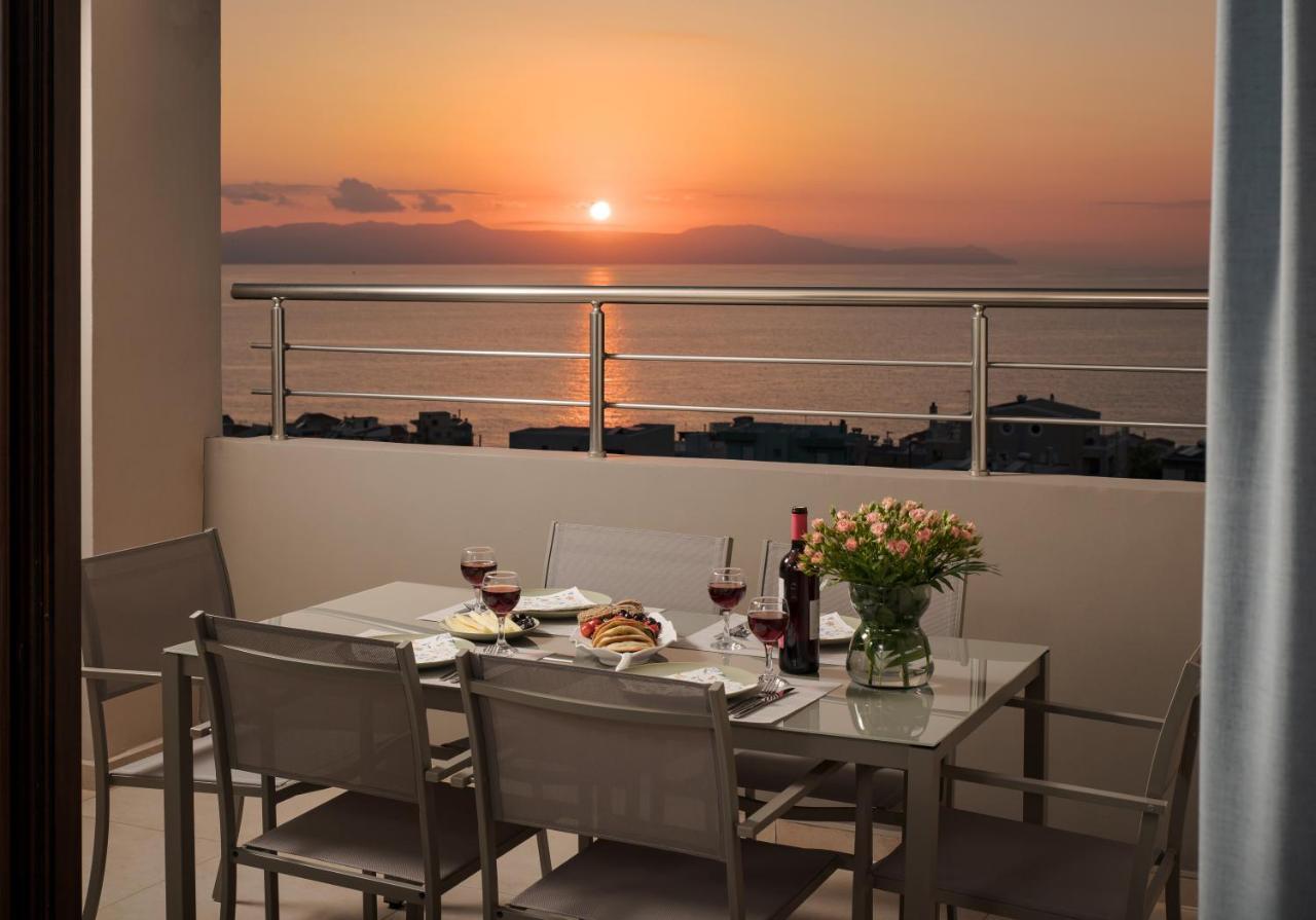 Overview Chania With Sea View And Amazing Sunset Exterior foto